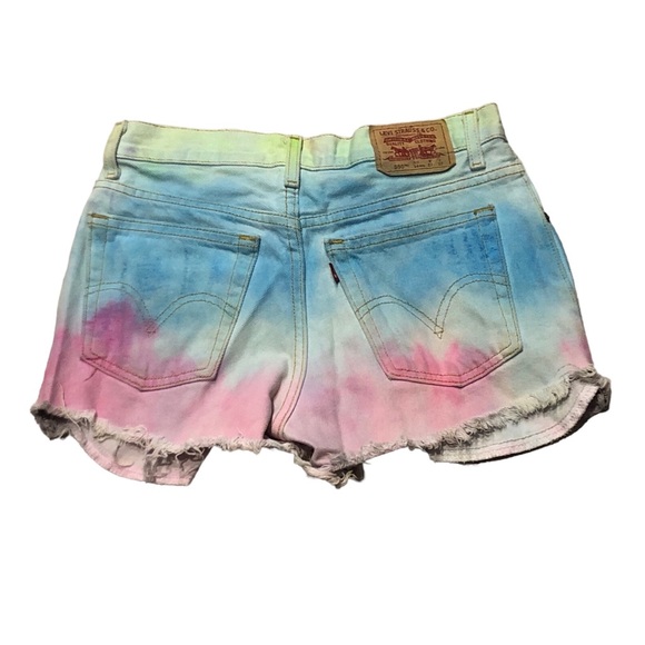 Girls Tie Dye Levi’s 550 Cutoff Denim Shorts EUC - Picture 6 of 10